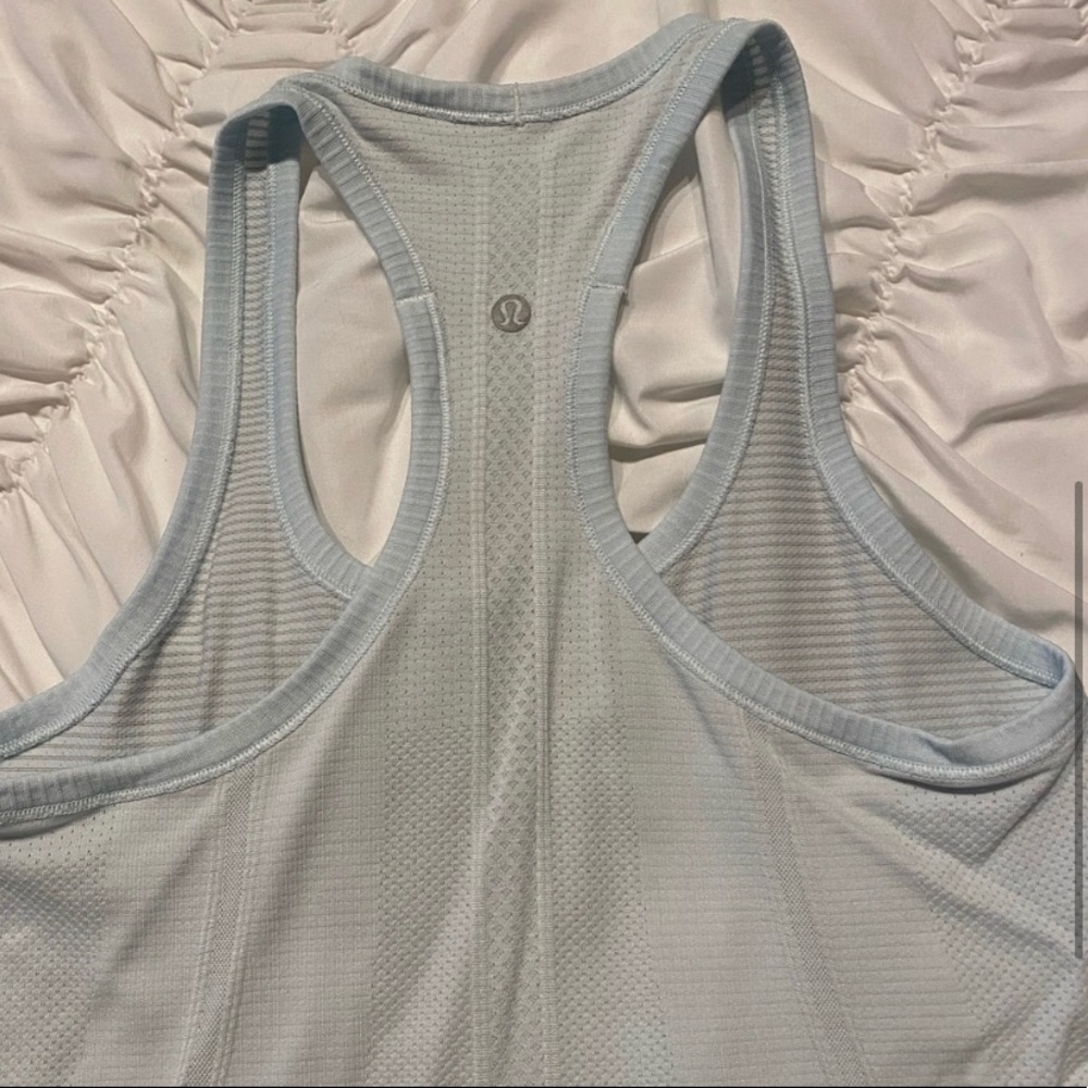 LULULEMON SWIFTLY RACERBACK 6 - Picture 4 of 4